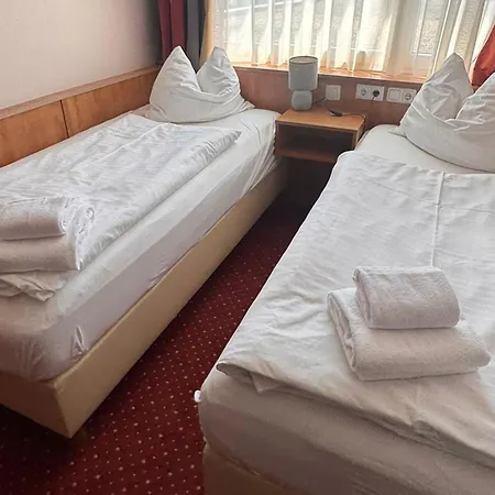 Dormero Express Hotel 4*